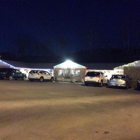 Scenic River Inn Motel Wartburg ภายนอก รูปภาพ