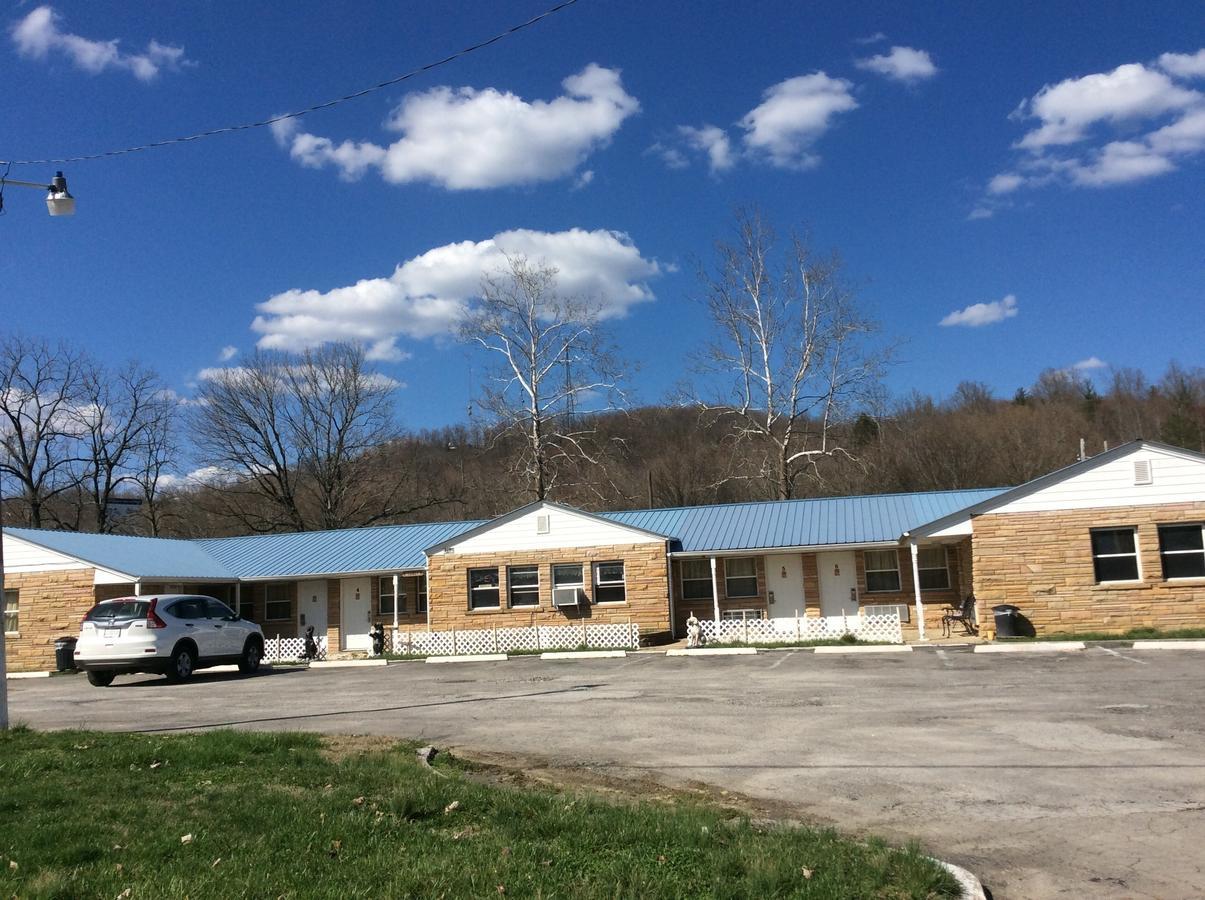 Scenic River Inn Motel Wartburg ภายนอก รูปภาพ
