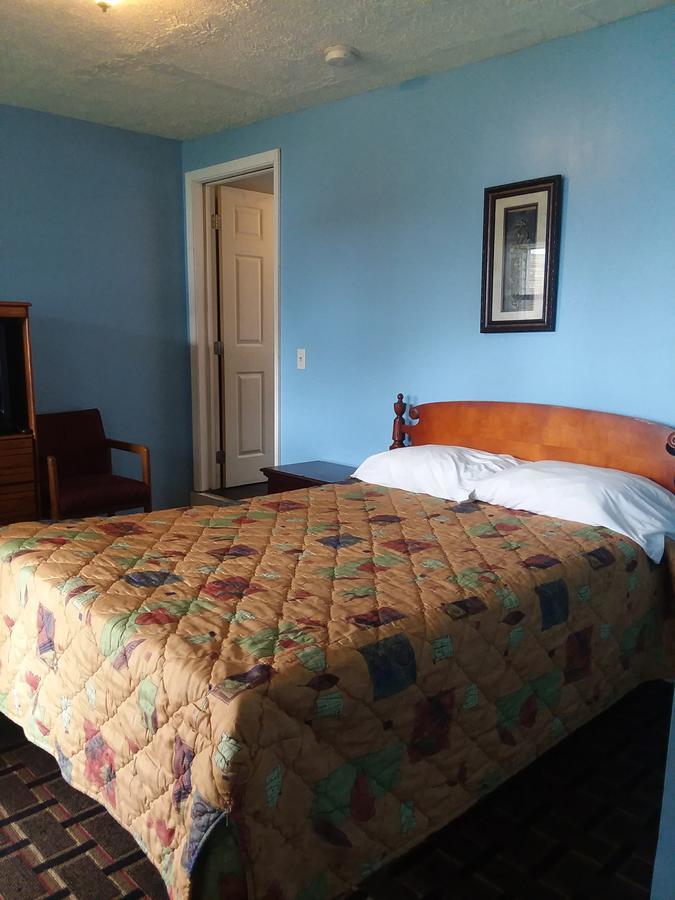 Scenic River Inn Motel Wartburg ภายนอก รูปภาพ