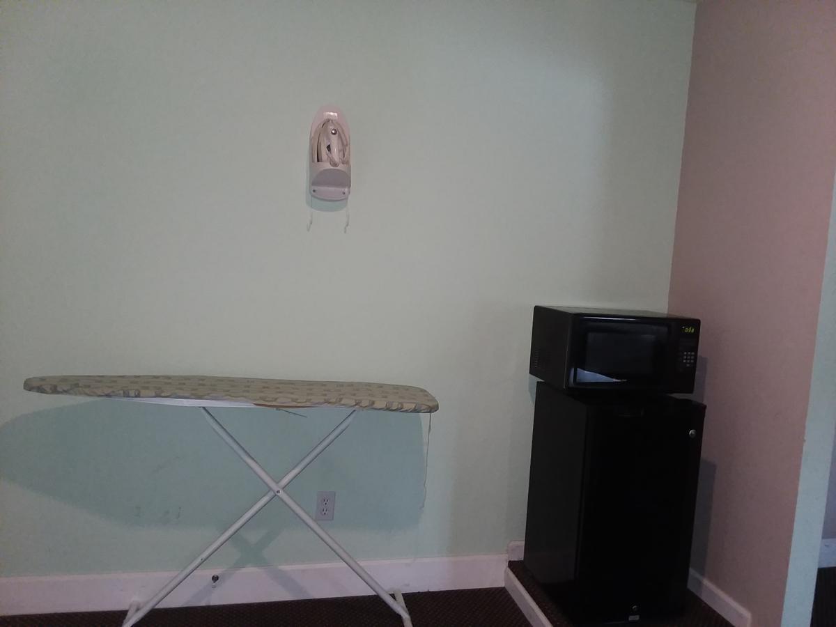 Scenic River Inn Motel Wartburg ภายนอก รูปภาพ