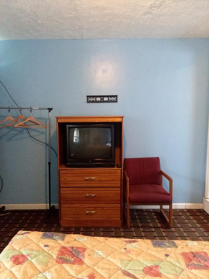 Scenic River Inn Motel Wartburg ภายนอก รูปภาพ